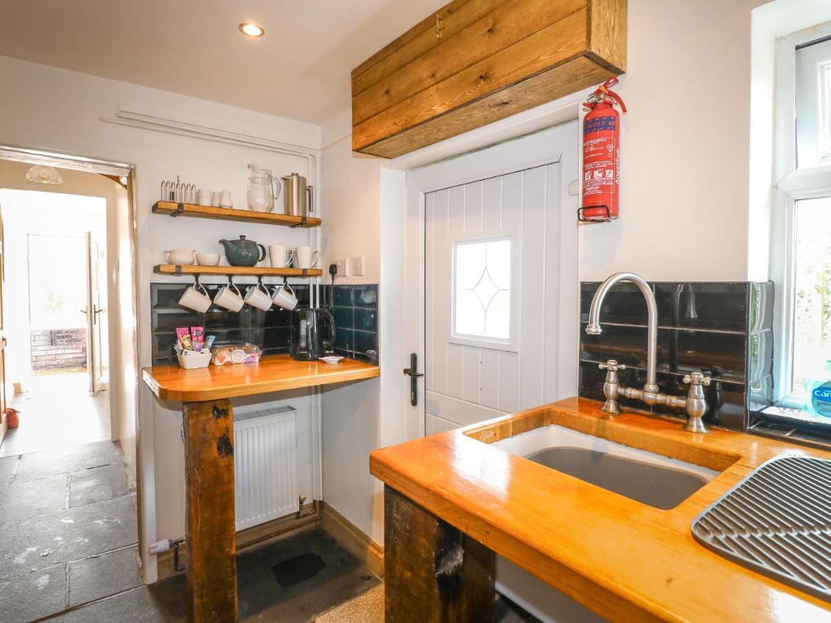 Hops Cottage アッシュボーン エクステリア 写真